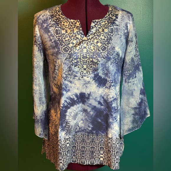 ONE WORLD Blue Bell Sheer Sleeve Tunic Top - Picture 2 of 5